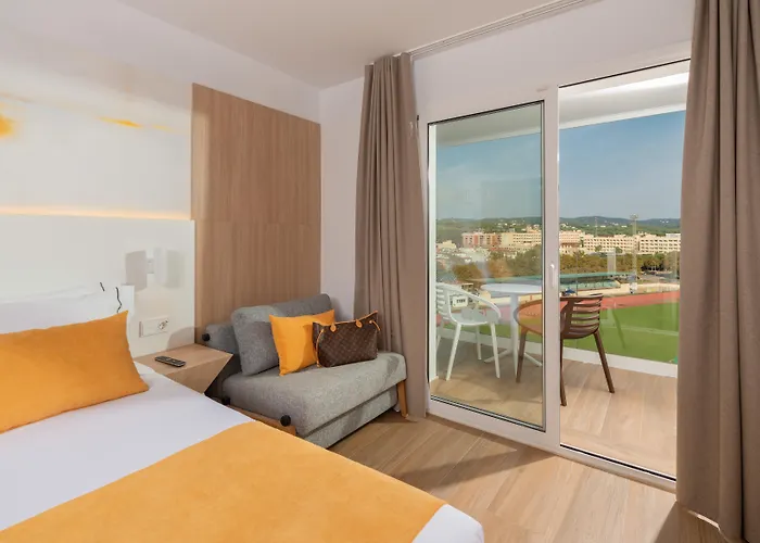 L'Azure Hotel Spa 4Sup