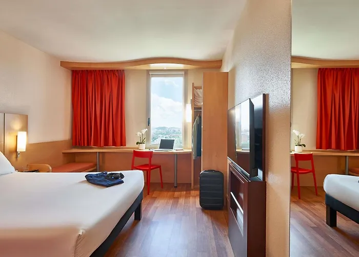 Ibis Barcelona Santa Coloma